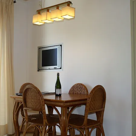 Margarita Sabina Pinell Apartment *