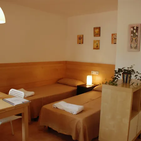 Margarita Sabina Pinell *