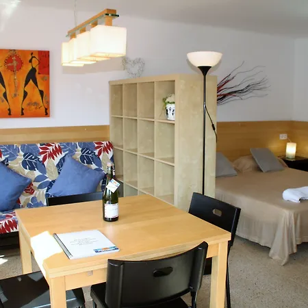 Margarita Sabina Pinell * بلاتجا ذارو