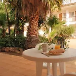 Margarita Sabina Pinell Apartamento *